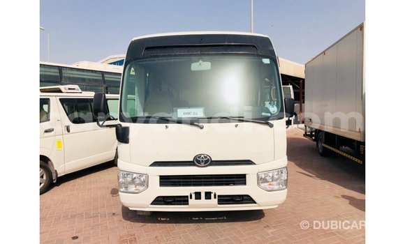 Acheter Import Voiture Toyota Coaster Blanc à Import - Dubai, Zambie Acheter Import Voiture Toyota Coaster Blanc à Import - Dubai, Zambie