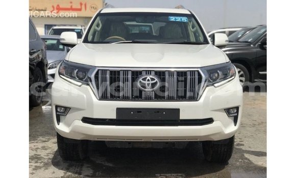 Nunua Imported Toyota Prado Nyeupe Gari ndani ya Import - Dubai nchini Zambia Nunua Imported Toyota Prado Nyeupe Gari ndani ya Import - Dubai nchini Zambia