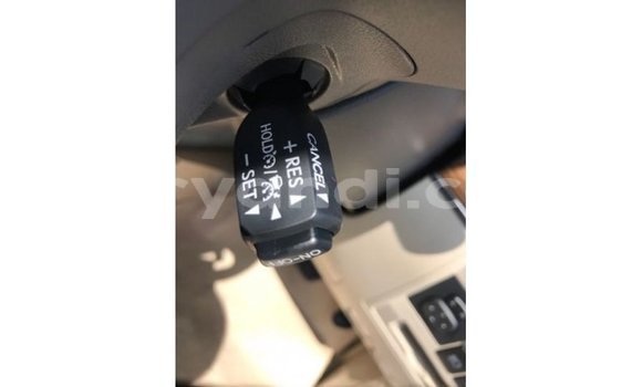 Nunua Imported Toyota Land Cruiser Nyeupe Gari ndani ya Import - Dubai nchini Zambia Nunua Imported Toyota Land Cruiser Nyeupe Gari ndani ya Import - Dubai nchini Zambia