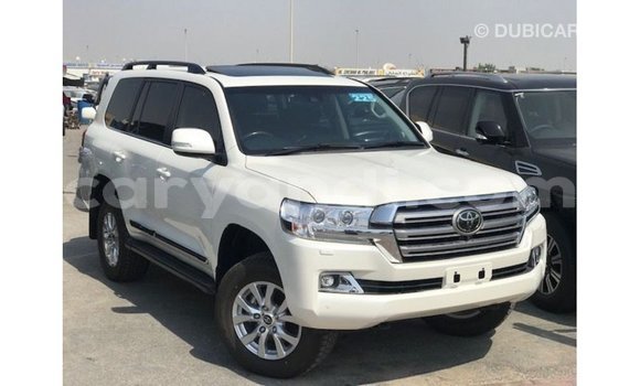 Buy Import Toyota Land Cruiser White Car in Import - Dubai in Zambia Buy Import Toyota Land Cruiser White Car in Import - Dubai in Zambia