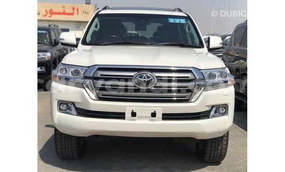 Buy Import Toyota Land Cruiser White Car in Import - Dubai in Zambia Buy Import Toyota Land Cruiser White Car in Import - Dubai in Zambia