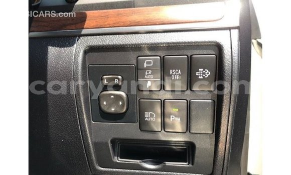 Buy Import Toyota Land Cruiser White Car in Import - Dubai in Zambia Buy Import Toyota Land Cruiser White Car in Import - Dubai in Zambia