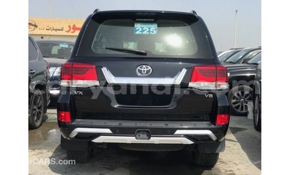 Nunua Imported Toyota Land Cruiser Nyeusi Gari ndani ya Import - Dubai nchini Zambia Nunua Imported Toyota Land Cruiser Nyeusi Gari ndani ya Import - Dubai nchini Zambia