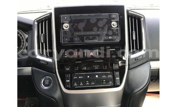 Nunua Imported Toyota Land Cruiser Nyeusi Gari ndani ya Import - Dubai nchini Zambia Nunua Imported Toyota Land Cruiser Nyeusi Gari ndani ya Import - Dubai nchini Zambia
