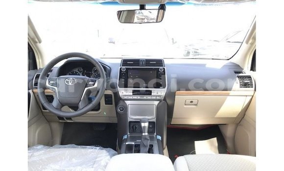 Tenga Imported Toyota Prado Tsvuku Mota in Import - Dubai in Zambia Tenga Imported Toyota Prado Tsvuku Mota in Import - Dubai in Zambia