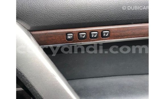 Tenga Imported Toyota Land Cruiser Chena Mota in Import - Dubai in Zambia Tenga Imported Toyota Land Cruiser Chena Mota in Import - Dubai in Zambia