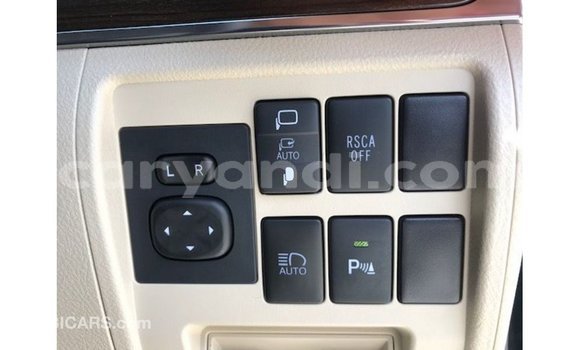 Tenga Imported Toyota Land Cruiser Nhema Mota in Import - Dubai in Zambia Tenga Imported Toyota Land Cruiser Nhema Mota in Import - Dubai in Zambia