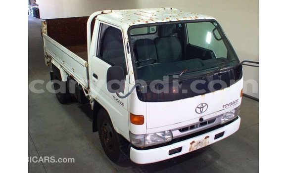 Acheter Import Voiture Toyota Dyna Blanc à Import - Dubai, Zambie Acheter Import Voiture Toyota Dyna Blanc à Import - Dubai, Zambie