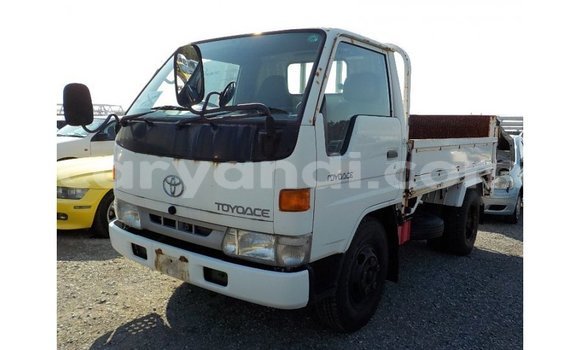 Acheter Import Voiture Toyota Dyna Blanc à Import - Dubai, Zambie Acheter Import Voiture Toyota Dyna Blanc à Import - Dubai, Zambie