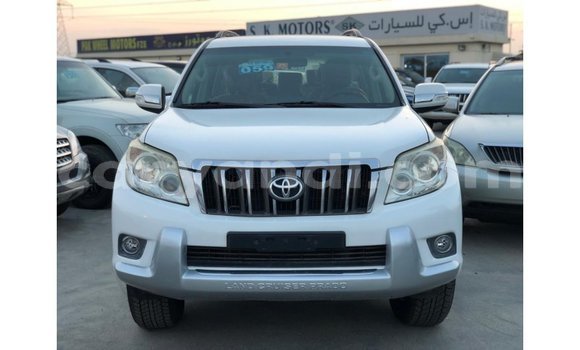 Nunua Imported Toyota Prado Nyeupe Gari ndani ya Import - Dubai nchini Zambia Nunua Imported Toyota Prado Nyeupe Gari ndani ya Import - Dubai nchini Zambia