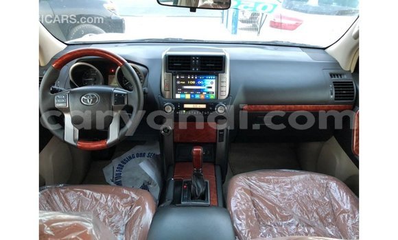 Nunua Imported Toyota Prado Nyeupe Gari ndani ya Import - Dubai nchini Zambia Nunua Imported Toyota Prado Nyeupe Gari ndani ya Import - Dubai nchini Zambia