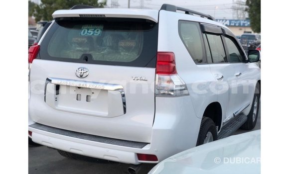Nunua Imported Toyota Prado Nyeupe Gari ndani ya Import - Dubai nchini Zambia Nunua Imported Toyota Prado Nyeupe Gari ndani ya Import - Dubai nchini Zambia