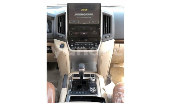 Buy Import Toyota Land Cruiser White Car in Import - Dubai in Zambia Buy Import Toyota Land Cruiser White Car in Import - Dubai in Zambia