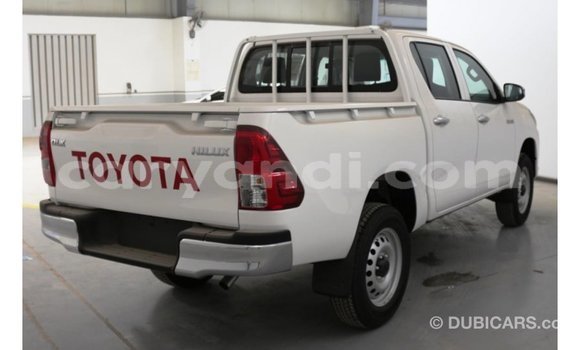 Tenga Imported Toyota Hilux Chena Mota in Import - Dubai in Zambia Tenga Imported Toyota Hilux Chena Mota in Import - Dubai in Zambia