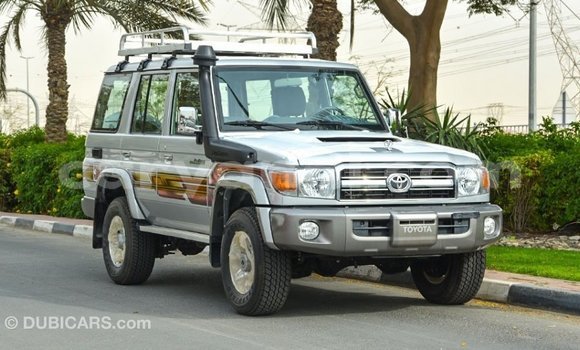 Tenga Imported Toyota Land Cruiser Zvimwe Mota in Import - Dubai in Zambia Tenga Imported Toyota Land Cruiser Zvimwe Mota in Import - Dubai in Zambia