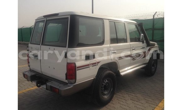 Tenga Imported Toyota Land Cruiser Chena Mota in Import - Dubai in Zambia Tenga Imported Toyota Land Cruiser Chena Mota in Import - Dubai in Zambia