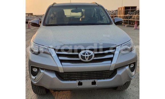 Nunua Imported Toyota Fortuner Nyingine Gari ndani ya Import - Dubai nchini Zambia Nunua Imported Toyota Fortuner Nyingine Gari ndani ya Import - Dubai nchini Zambia