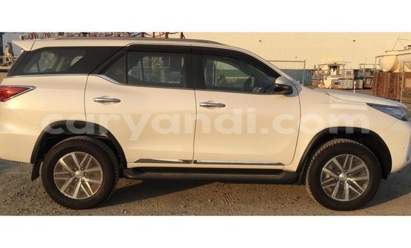 Tenga Imported Toyota Fortuner Zvimwe Mota in Import - Dubai in Zambia Tenga Imported Toyota Fortuner Zvimwe Mota in Import - Dubai in Zambia