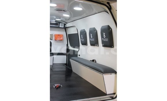 Tenga Imported Toyota Hiace Chena Mota in Import - Dubai in Zambia Tenga Imported Toyota Hiace Chena Mota in Import - Dubai in Zambia