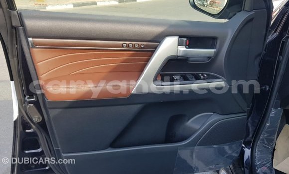 Tenga Imported Toyota Land Cruiser Nhema Mota in Import - Dubai in Zambia Tenga Imported Toyota Land Cruiser Nhema Mota in Import - Dubai in Zambia