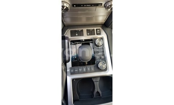 Tenga Imported Toyota Land Cruiser Nhema Mota in Import - Dubai in Zambia Tenga Imported Toyota Land Cruiser Nhema Mota in Import - Dubai in Zambia