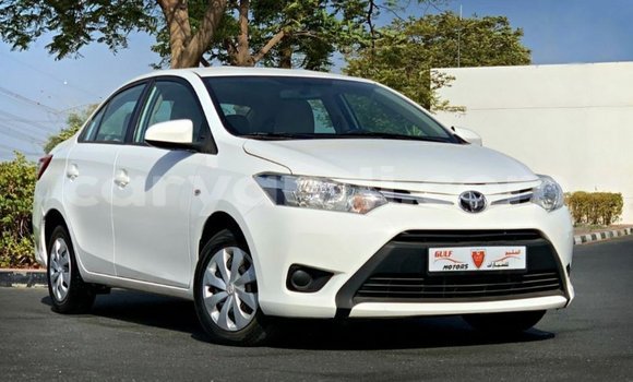 Nunua Imported Toyota Yaris Nyeupe Gari ndani ya Import - Dubai nchini Zambia