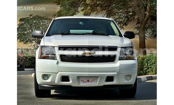 Acheter Import Voiture Chevrolet Tahoe Blanc à Import - Dubai, Zambie Acheter Import Voiture Chevrolet Tahoe Blanc à Import - Dubai, Zambie