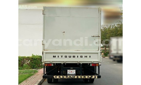 Buy Import Mitsubishi Canter White Truck in Import - Dubai in Zambia Buy Import Mitsubishi Canter White Truck in Import - Dubai in Zambia