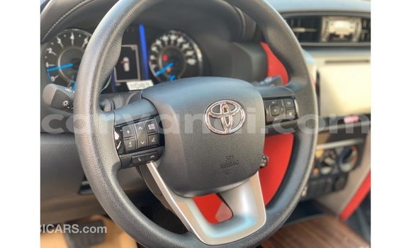 Nunua Imported Toyota Fortuner Nyeupe Gari ndani ya Import - Dubai nchini Zambia Nunua Imported Toyota Fortuner Nyeupe Gari ndani ya Import - Dubai nchini Zambia