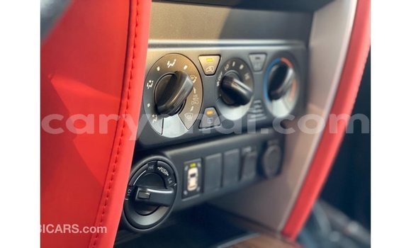 Nunua Imported Toyota Fortuner Nyeupe Gari ndani ya Import - Dubai nchini Zambia Nunua Imported Toyota Fortuner Nyeupe Gari ndani ya Import - Dubai nchini Zambia