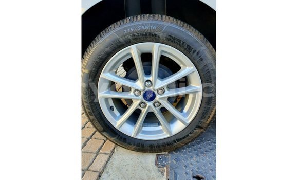 Nunua Imported Ford Focus Nyeupe Gari ndani ya Import - Dubai nchini Zambia Nunua Imported Ford Focus Nyeupe Gari ndani ya Import - Dubai nchini Zambia