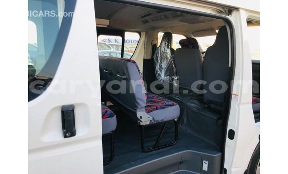 Nunua Imported Toyota Hiace Nyeupe Gari ndani ya Import - Dubai nchini Zambia Nunua Imported Toyota Hiace Nyeupe Gari ndani ya Import - Dubai nchini Zambia