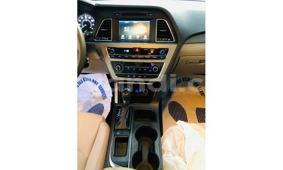 Nunua Imported Hyundai Sonata Nyekundu Gari ndani ya Import - Dubai nchini Zambia Nunua Imported Hyundai Sonata Nyekundu Gari ndani ya Import - Dubai nchini Zambia