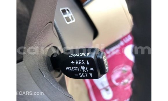 Acheter Import Voiture Toyota Land Cruiser Blanc à Import - Dubai, Zambie Acheter Import Voiture Toyota Land Cruiser Blanc à Import - Dubai, Zambie