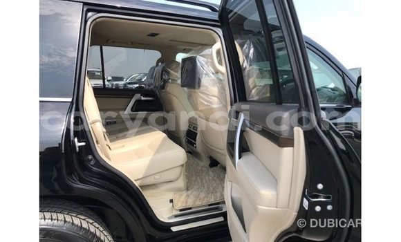 Acheter Import Voiture Toyota Land Cruiser Noir à Import - Dubai, Zambie Acheter Import Voiture Toyota Land Cruiser Noir à Import - Dubai, Zambie