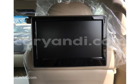 Acheter Import Voiture Toyota Land Cruiser Noir à Import - Dubai, Zambie Acheter Import Voiture Toyota Land Cruiser Noir à Import - Dubai, Zambie