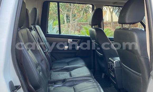 Acheter Occasion Voiture Land Rover Discovery Blanc à Chingola, Zambie Acheter Occasion Voiture Land Rover Discovery Blanc à Chingola, Zambie