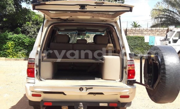 Buy Used Toyota Land Cruiser White Car in Lusaka in Zambia Buy Used Toyota Land Cruiser White Car in Lusaka in Zambia