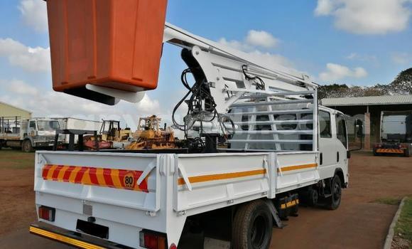 Acheter Occasion Utilitaire Isuzu FTR 850 Blanc à Chipata, Zambie Acheter Occasion Utilitaire Isuzu FTR 850 Blanc à Chipata, Zambie