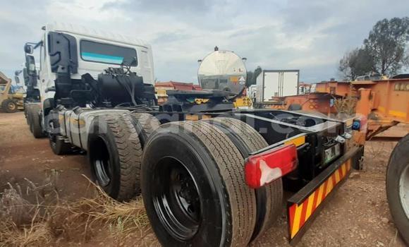 Acheter Occasion Utilitaire Nissan UD Blanc à Choma, Du sud Acheter Occasion Utilitaire Nissan UD Blanc à Choma, Du sud