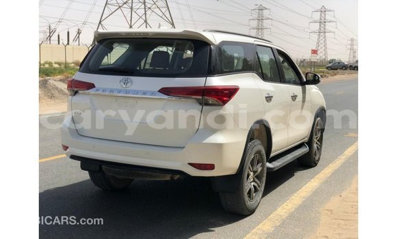 Buy Import Toyota Fortuner White Car in Import - Dubai in Zambia Buy Import Toyota Fortuner White Car in Import - Dubai in Zambia