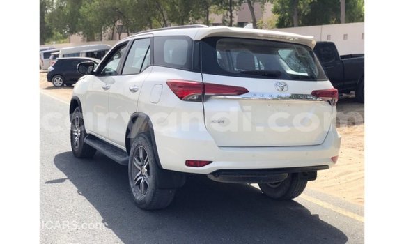 Buy Import Toyota Fortuner White Car in Import - Dubai in Zambia Buy Import Toyota Fortuner White Car in Import - Dubai in Zambia