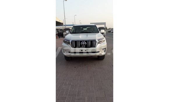 Buy Import Toyota Prado White Car in Import - Dubai in Zambia