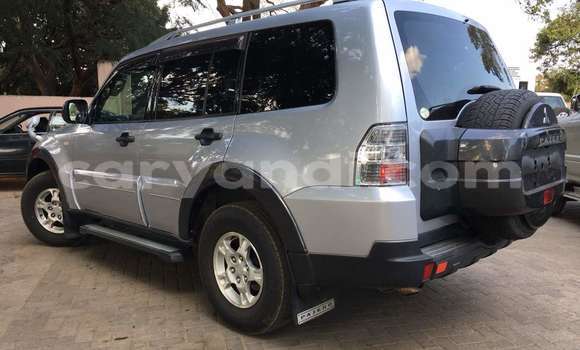 Tenga Tsaru Mitsubishi Pajero Zvimwe Mota in Lusaka in Zambia Tenga Tsaru Mitsubishi Pajero Zvimwe Mota in Lusaka in Zambia