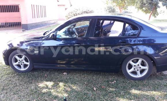 Nunua Ilio tumika BMW 3–Series Bluu Gari ndani ya Lusaka nchini Zambia Nunua Ilio tumika BMW 3–Series Bluu Gari ndani ya Lusaka nchini Zambia