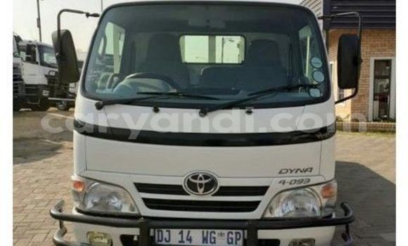 Tenga Tsaru Toyota Dyna Chena Rori in Chingola in Zambia Tenga Tsaru Toyota Dyna Chena Rori in Chingola in Zambia