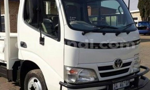 Tenga Tsaru Toyota Dyna Chena Rori in Chingola in Zambia Tenga Tsaru Toyota Dyna Chena Rori in Chingola in Zambia