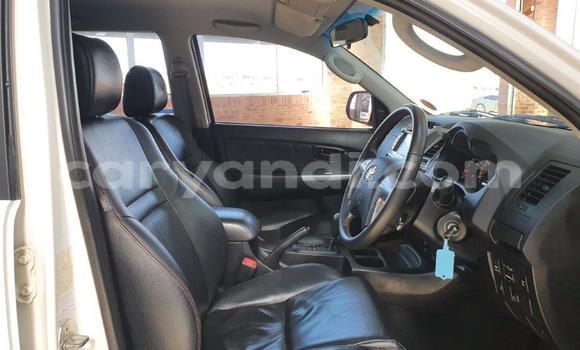 Buy Used Toyota Hilux White Car in Chingola in Zambia Buy Used Toyota Hilux White Car in Chingola in Zambia