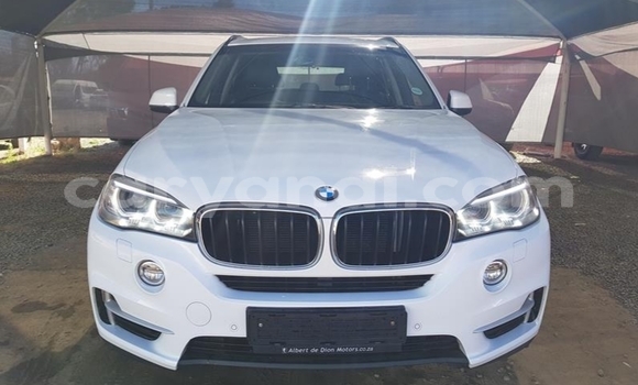 Acheter Occasion Voiture BMW X5 Blanc à Kitwe, Zambie Acheter Occasion Voiture BMW X5 Blanc à Kitwe, Zambie