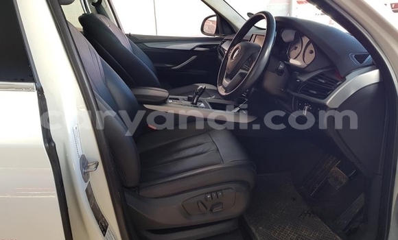 Acheter Occasion Voiture BMW X5 Blanc à Kitwe, Zambie Acheter Occasion Voiture BMW X5 Blanc à Kitwe, Zambie